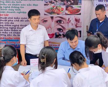 Xét tuyển ngành Luật - Học từ xa
